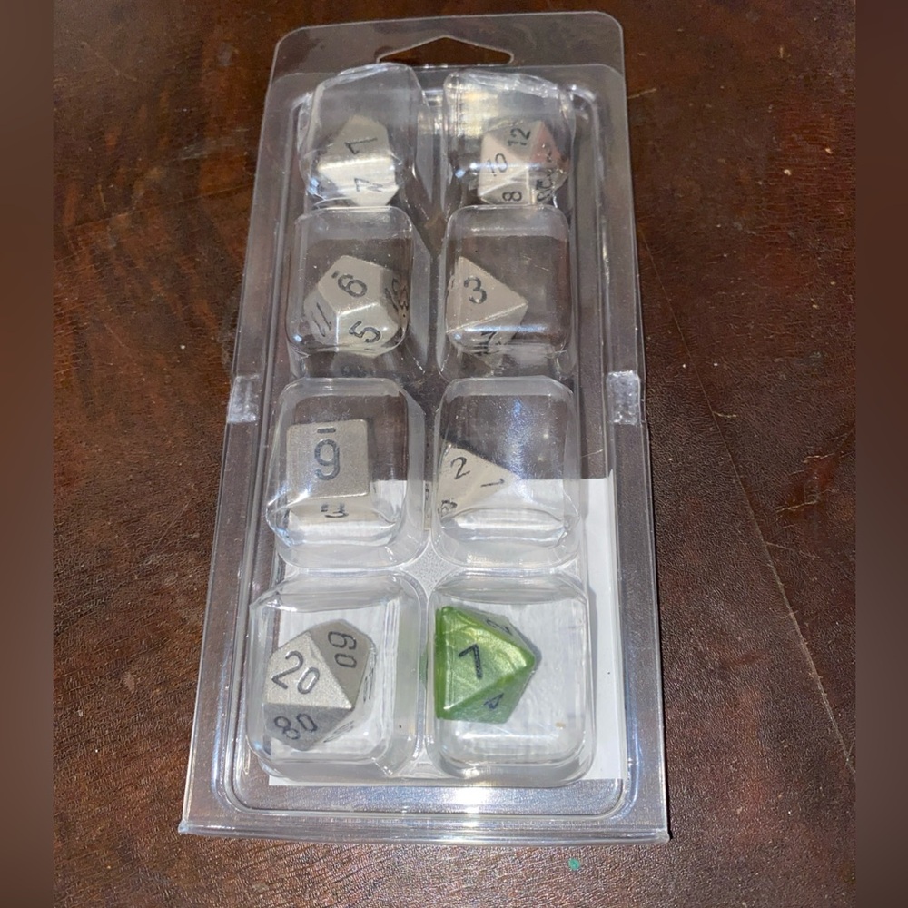 CHESSEX SOLID METAL SILVER 7 (+1) DICE SET Color Polyhedral 27021 Brand NEW